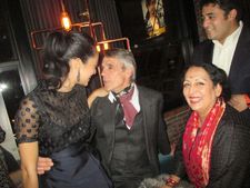Devika Bhise with her mother Swati Bhise and Jeremy Irons